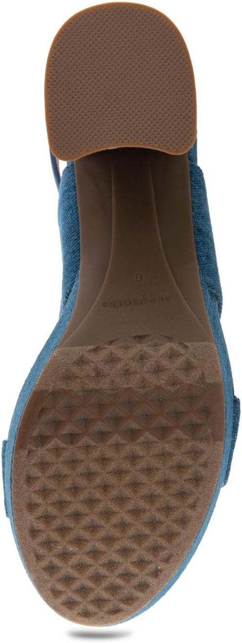 Aerosoles Women’s Camilia Platform Sandal(Medium Blue Denim)