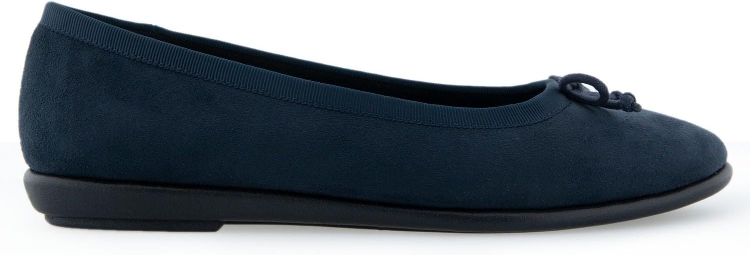 Aerosoles Women’s Homebet Flats(Navy Faux Suede)