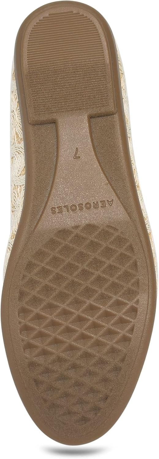 Aerosoles Women’s Big Bet Flats(Natural/Eggnog)