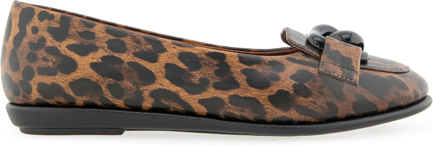 Aerosoles Women’s Bell(Glossy Leo Print Faux Leather)