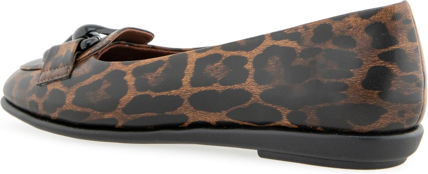 Aerosoles Women’s Bell(Glossy Leo Print Faux Leather)