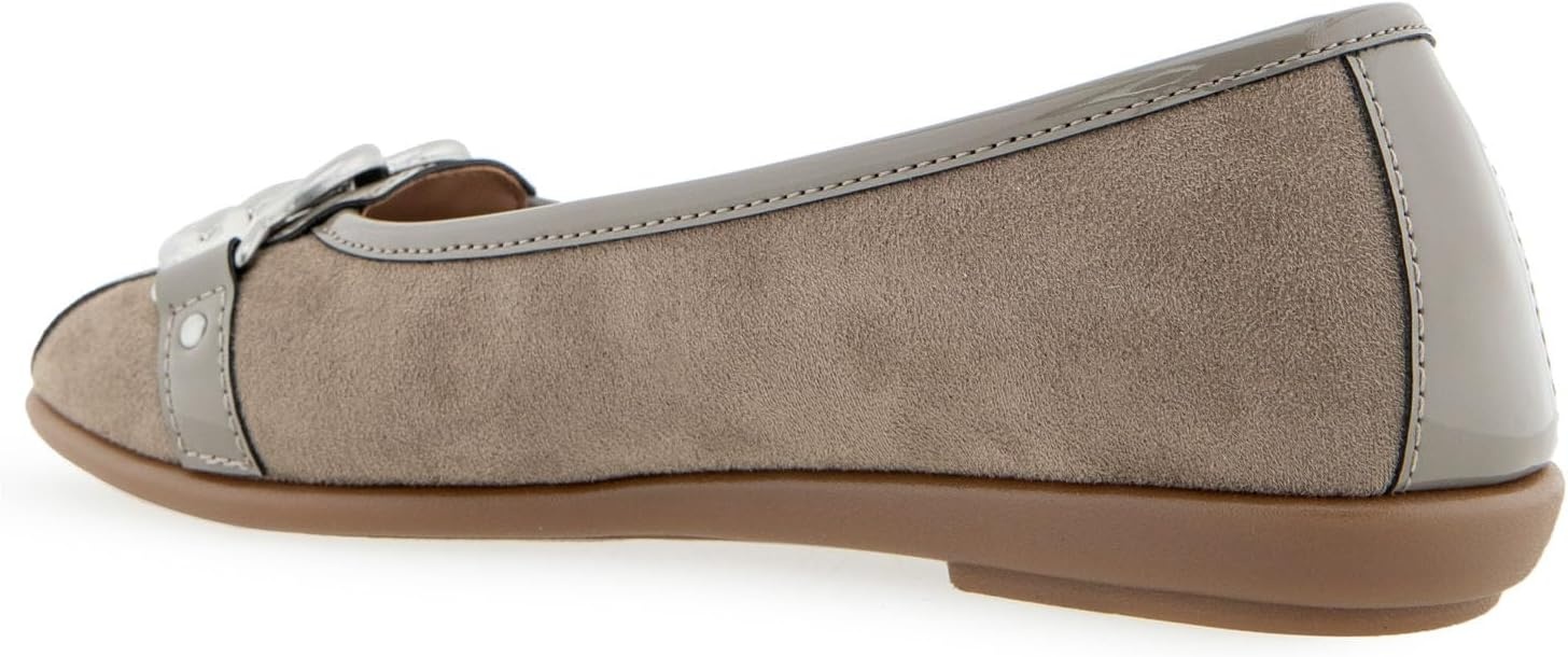 Aerosoles Women’s Big Bet Flats(Trench Coat Faux Suede)