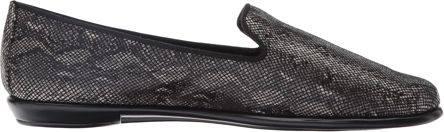 Aerosoles Women’s Betunia Slip-On Loafer with Memory Foam Footbed(Black Snake)